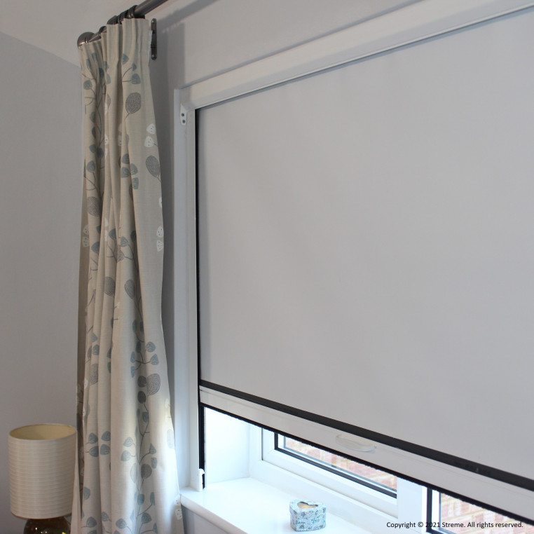Roller Blackout Screen for Windows (Made-to-Measure)