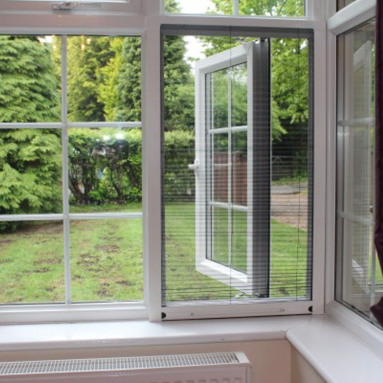 Pleated Fly Screen for Windows (Made-to-Measure)