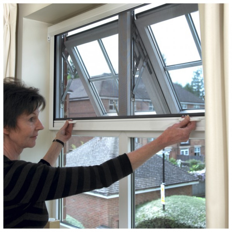 Roller Pollen Screen for Windows (Made-to-Measure)
